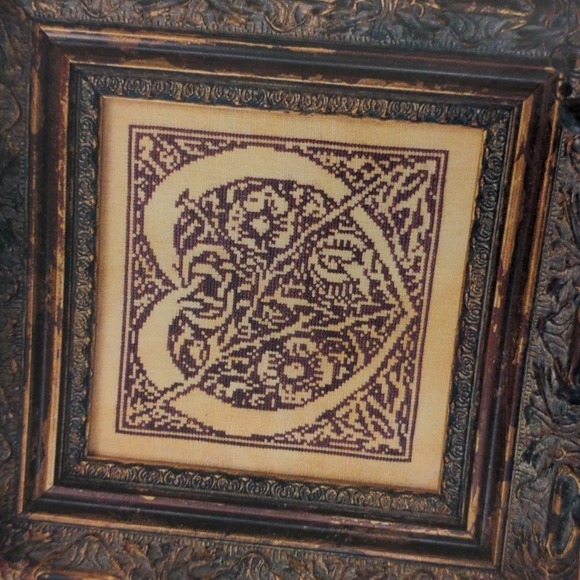 Just CrossStitch Magazine August 2004 - Picture 13 of 16